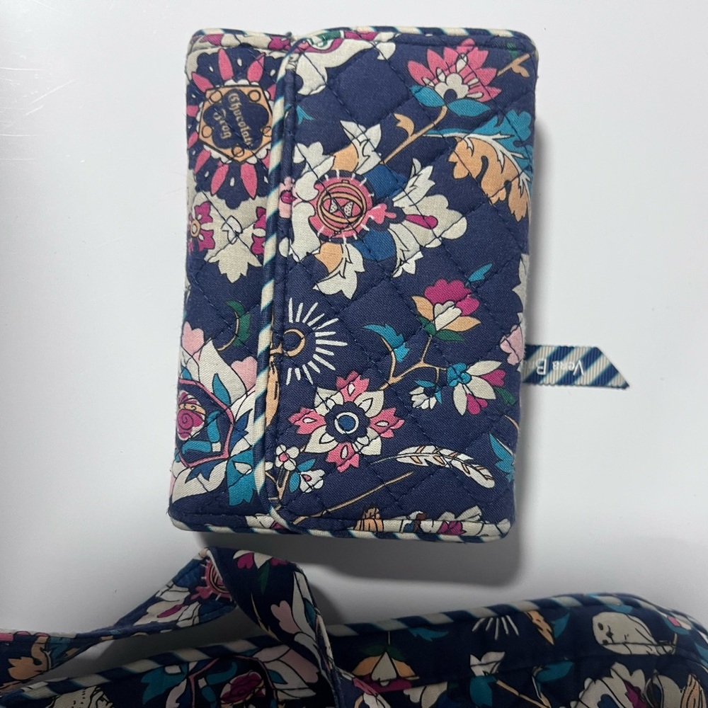Harry Potter Vera Bradley Crossbody and Wallet! - Picture 4 of 7